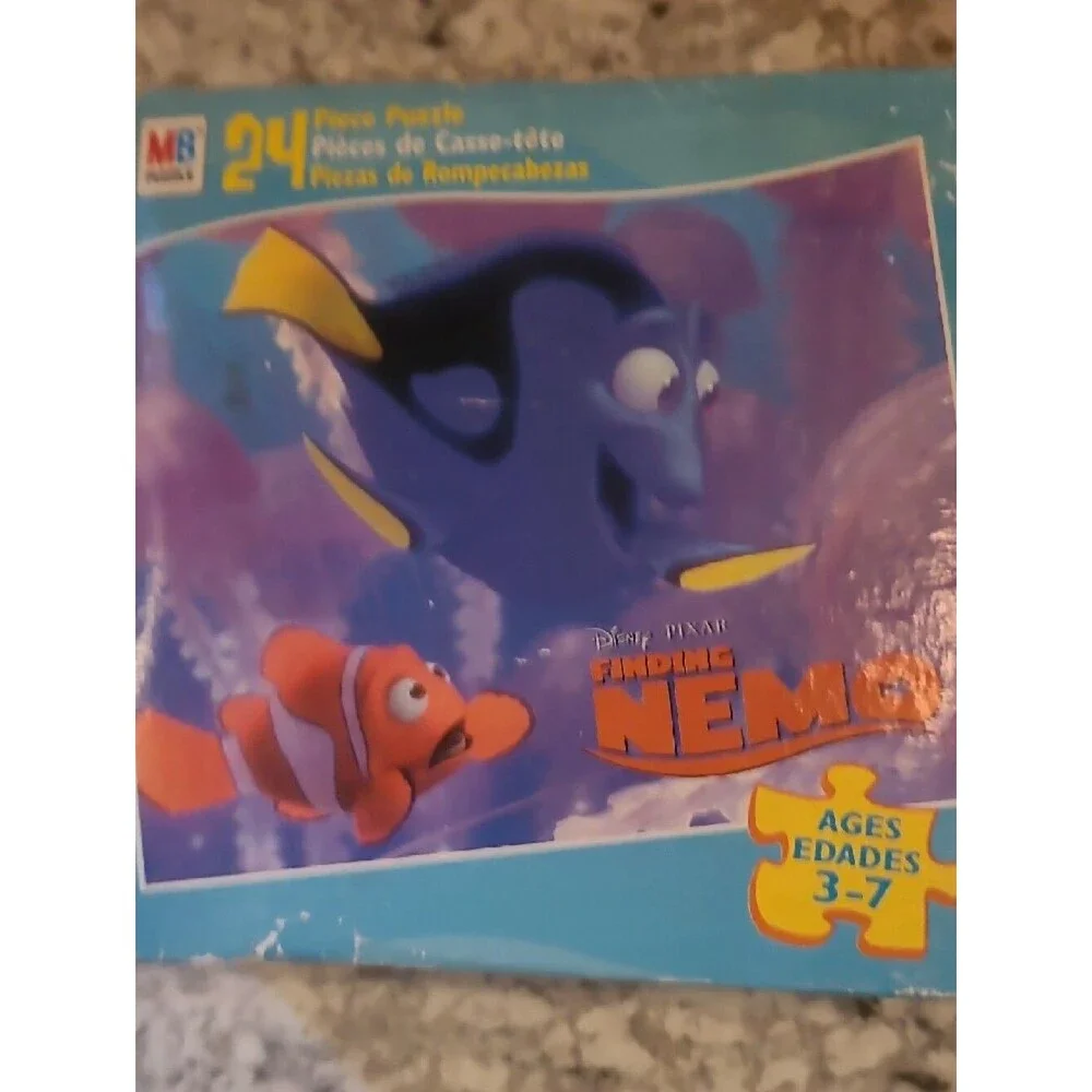 Vintage 2003 Milton Bradley 24Pc Puzzle Disney Finding Nemo Dory 🐟 Hasbro
